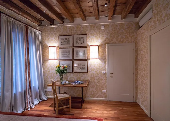 Ca' Belle Arti In Dorsoduro Venedig