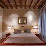 Ca' Belle Arti In Dorsoduro Venedig